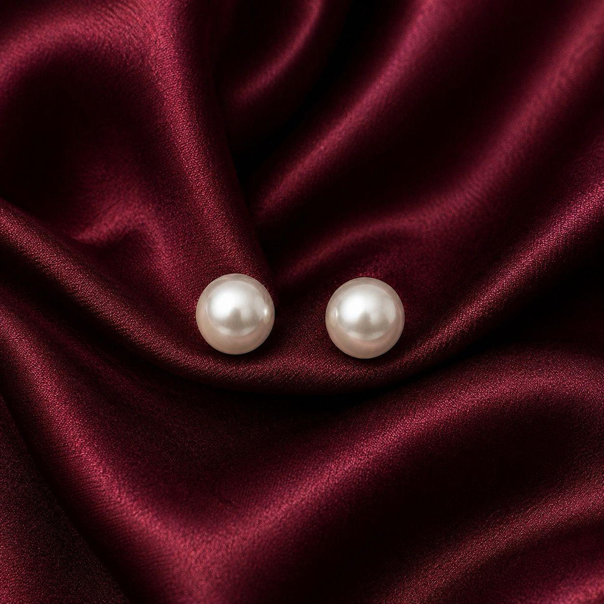 Serilda Pearl Studs