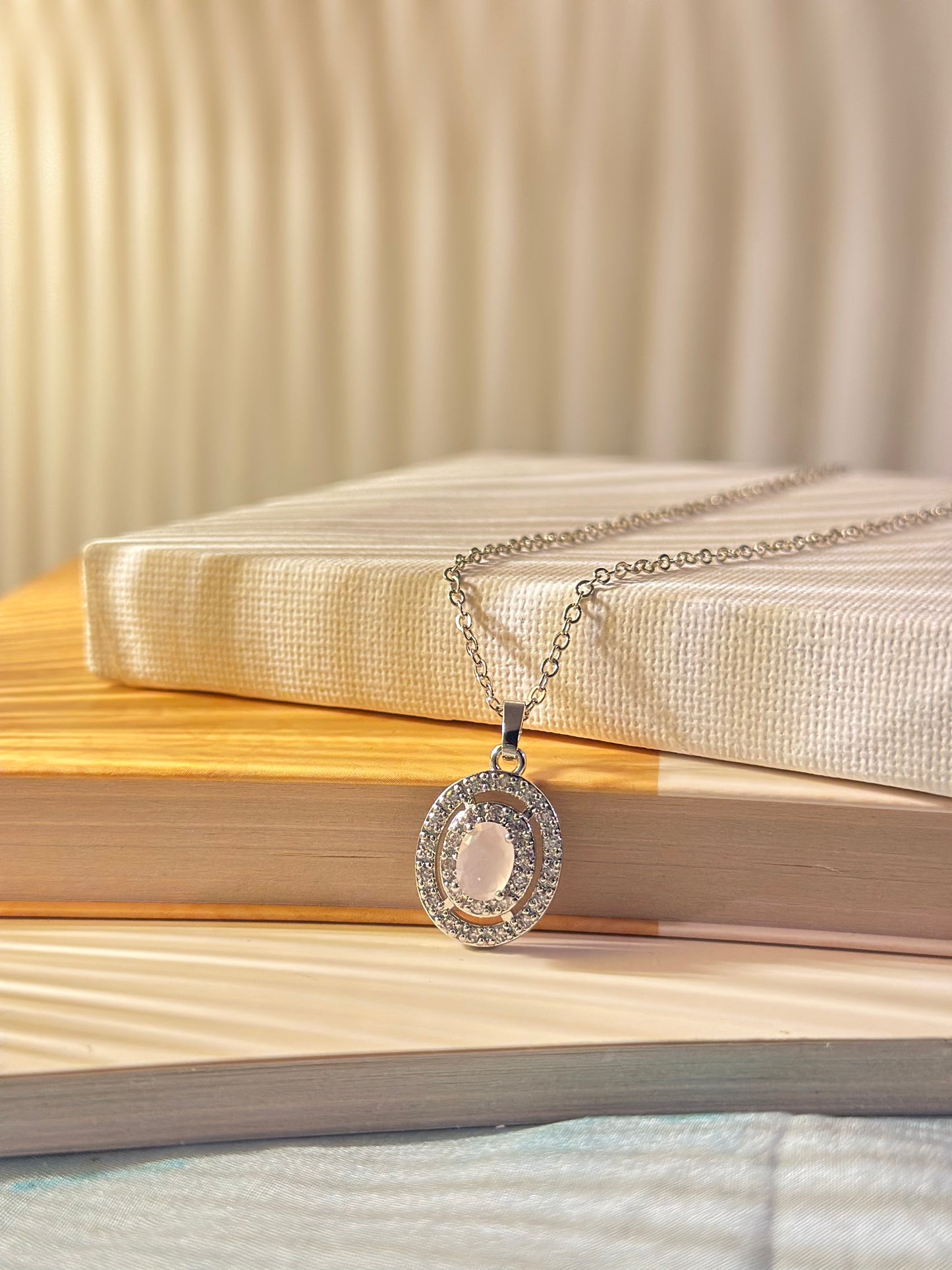 Noire Necklace