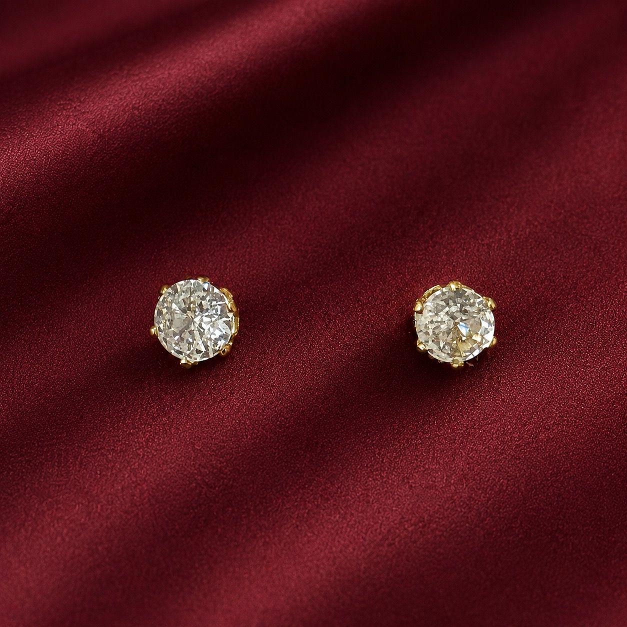 Constance Studs